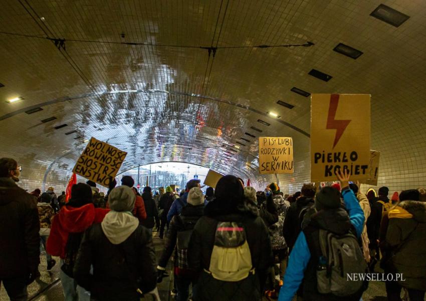 Strajk Kobiet: Idziemy po wolność. Idziemy po wszystko - manifestacja w Warszawie