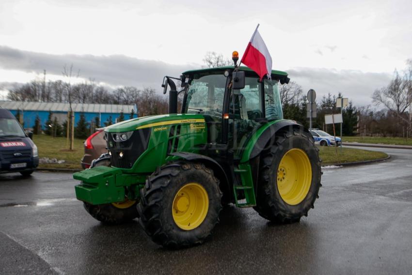 Minister Rolnictwa Michał Kołodziejczak na proteście rolników w Nysie.