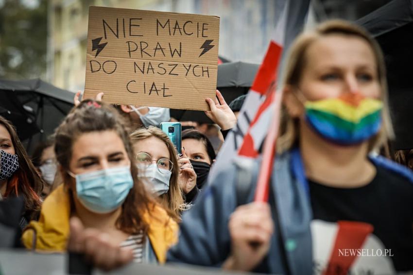 Rewolucja jest kobietą - manifestacja we Wrocławiu