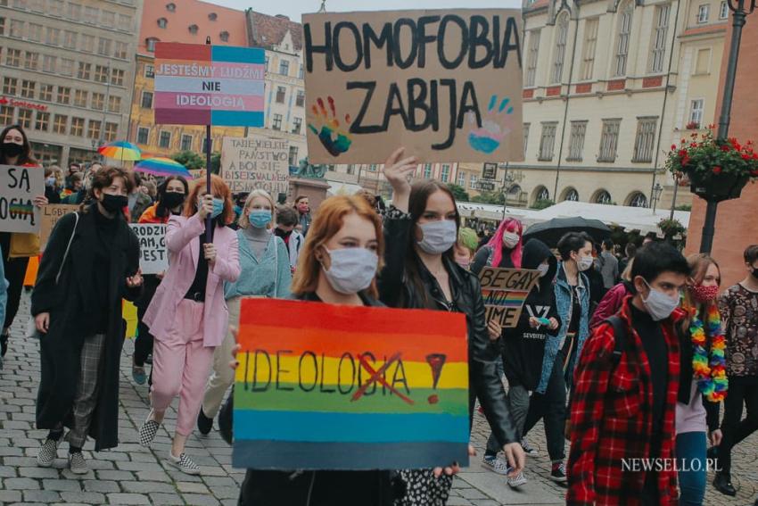 Protest przeciwko "Karcie Nienawiści" we Wrocławiu