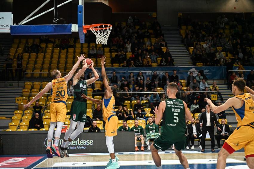 ARKA Gdynia - Śląsk Wrocław 78:117