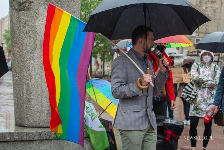 Protest przeciwko "Karcie Nienawiści" w Łodzi