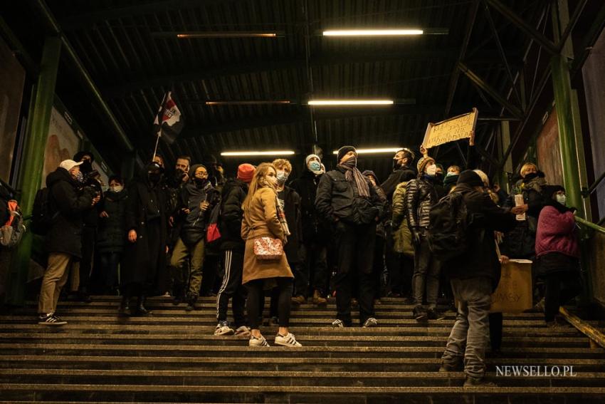 Dzień kobiet bez kompromisów - manifestacja w Warszawie