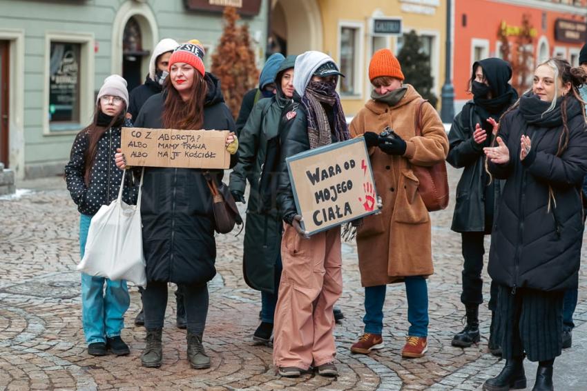 Ostatni dzwonek - dostępna aborcja teraz