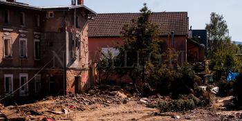 Stronie Śląskie w ruinach: skutki niszczycielskiej powodzi