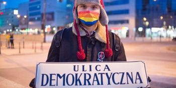 Strajk Kobiet 2021: Nigdy nie będziesz szła sama - manifestacja w Łodzi