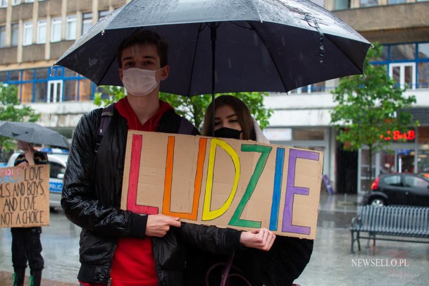 Protest przeciwko "Karcie Nienawiści" w Łodzi